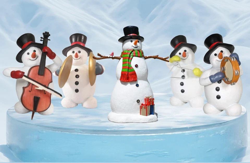 Life-size snowmen Christmas display
