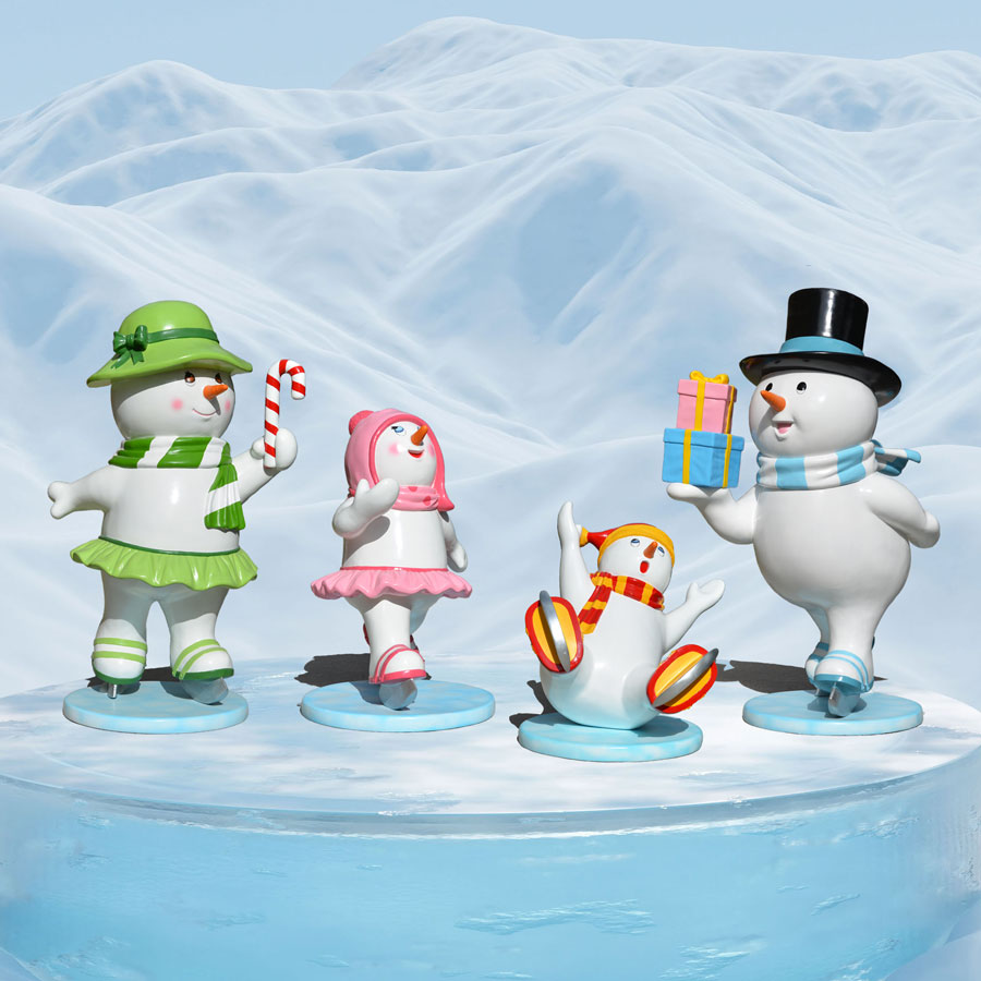 Skating Snow Family - 6 feet high